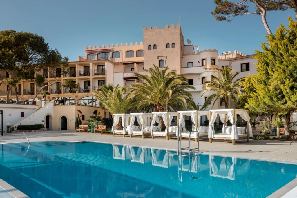Hotels in Mallorca with Breakfast Included: Top Picks for Travelers Hotels in Mallorca