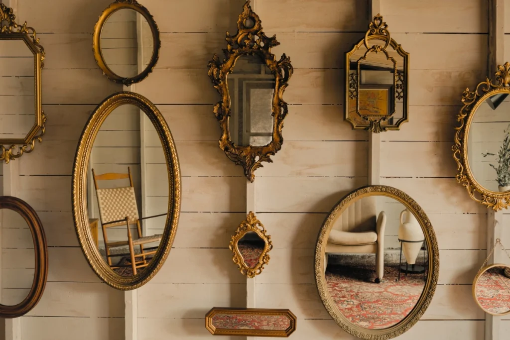 How to Choose the Right Vintage Mirror for Your Space